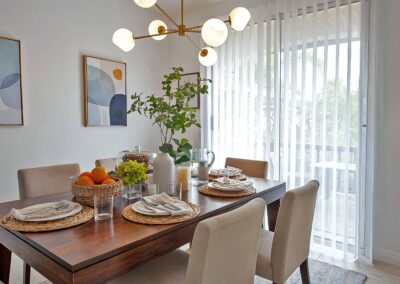 Norman SmartDrape Dining scaled 1